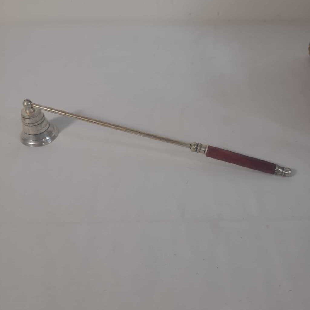 SILVER CANDLE SNUFFER