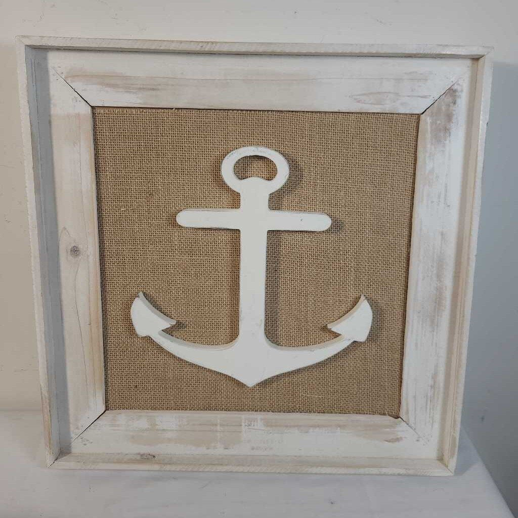 DISTRESSED WHITE WOOD FRAMED ANCHOR