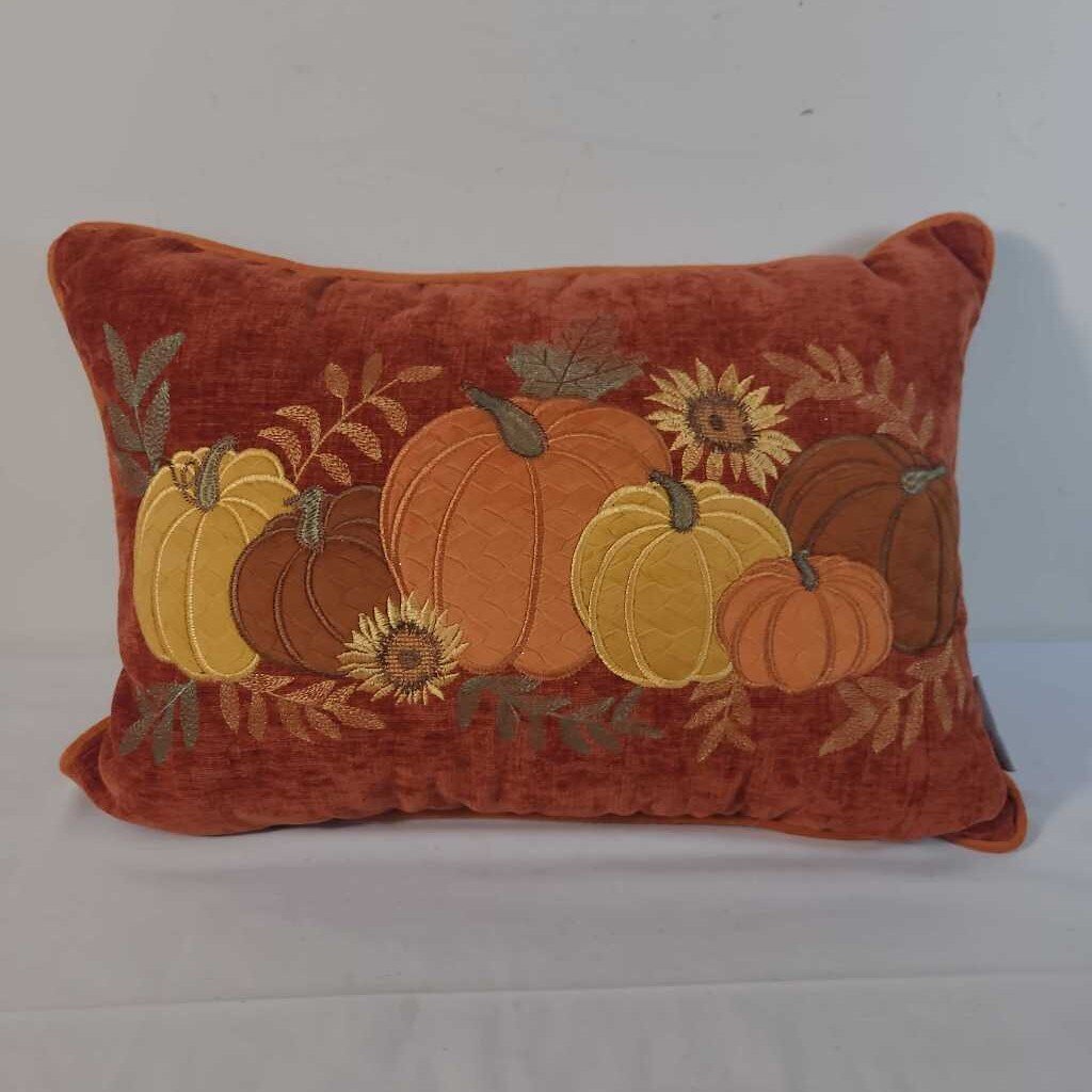 ORANGE PUMPKIN LUMBAR PILLOW