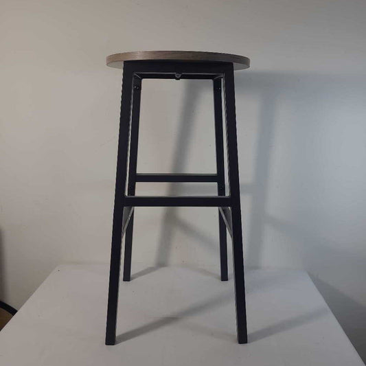 SQUARE BASE STOOL