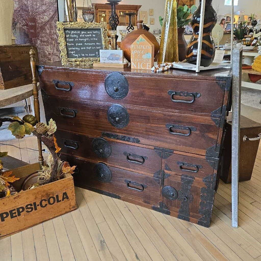 VTG TANSU 2PC CHEST