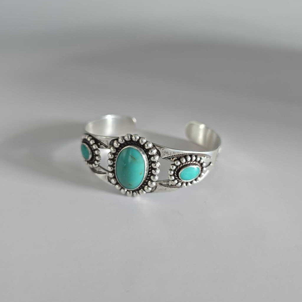 Vintage Navajo Sterling and Turquoise Bracelet