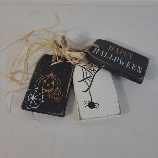 HALLOWEEN TAG TRIO