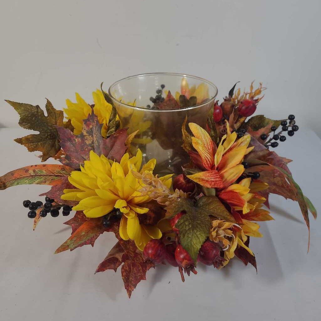 AUTUMN CANDLE CENTERPIECE