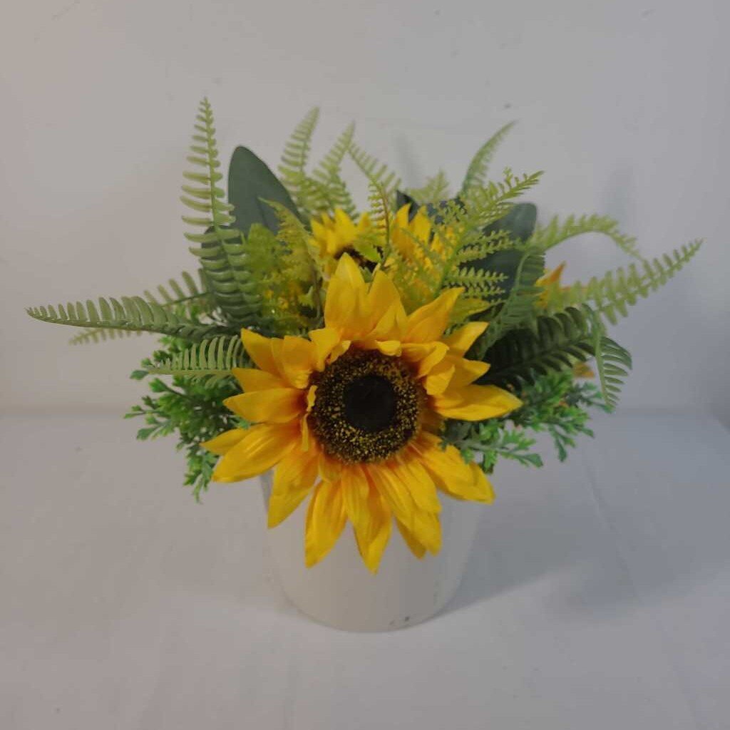 SUNFLOWERS IN THANKFUL POT