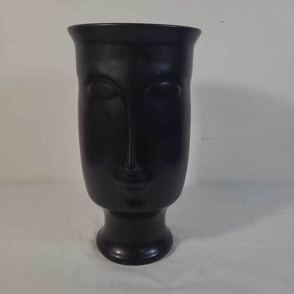 BLACK HEAD VASE