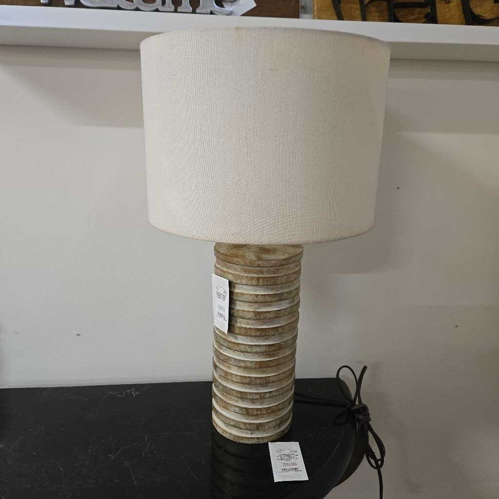 BOUCLAIR GOLD RIBBED TABLE LAMP