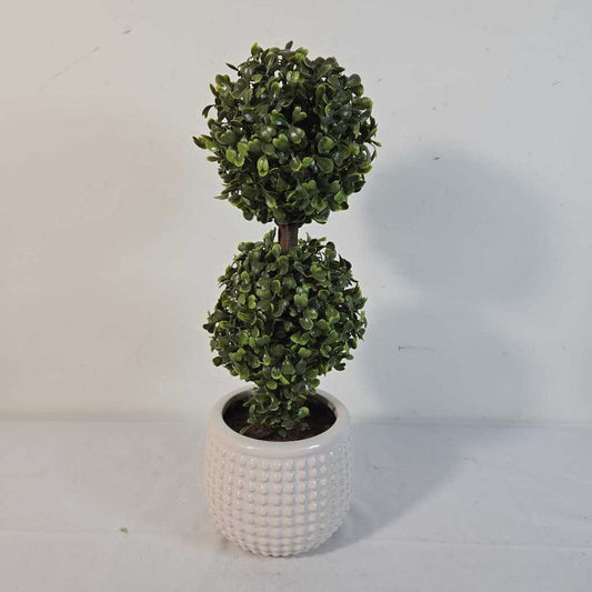 TOPIARY TREE IN CERAMIC POT