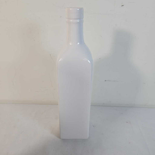 SQ WHITE CERAMIC BOTTLE