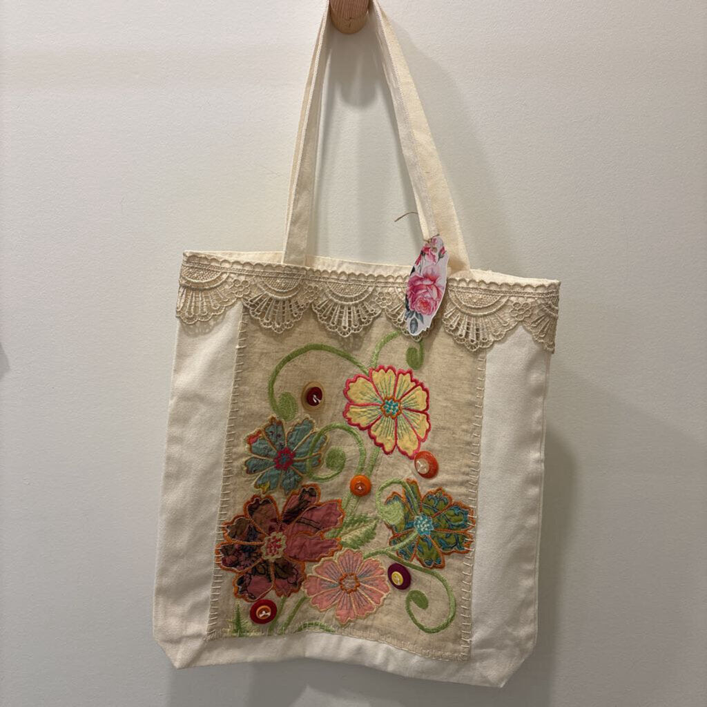 Cavas Bag (Large) field of flowers