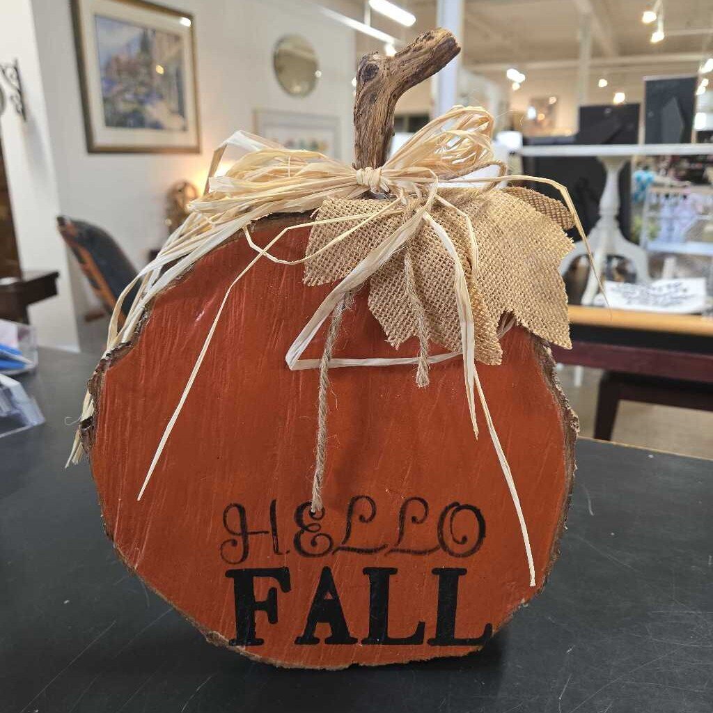 HELLO FALL WOOD SLICE PUMPKIN