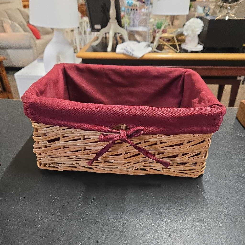 MED BASKET W/RED LINER