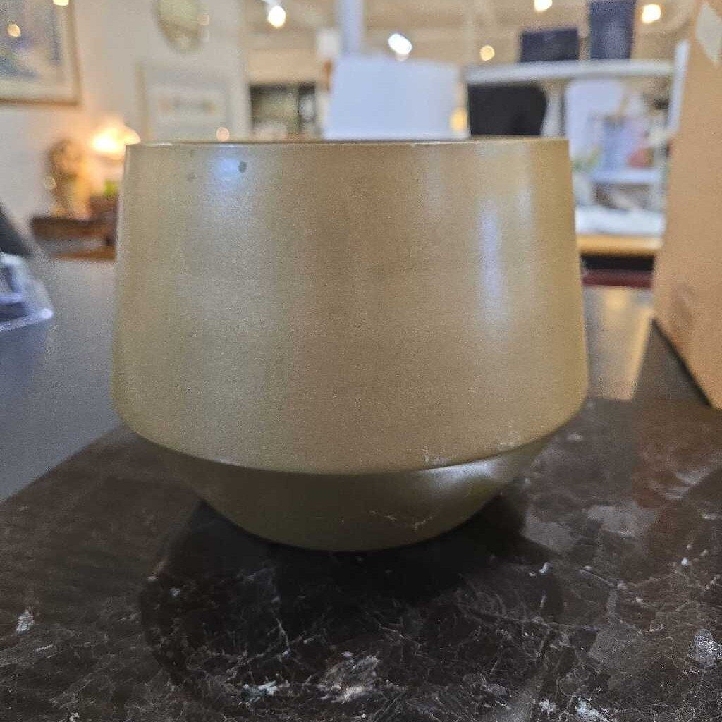 GOLD POT