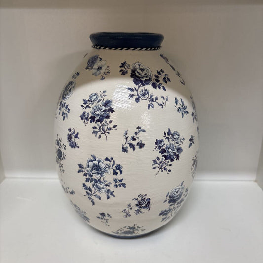 Chinoiserie Vase