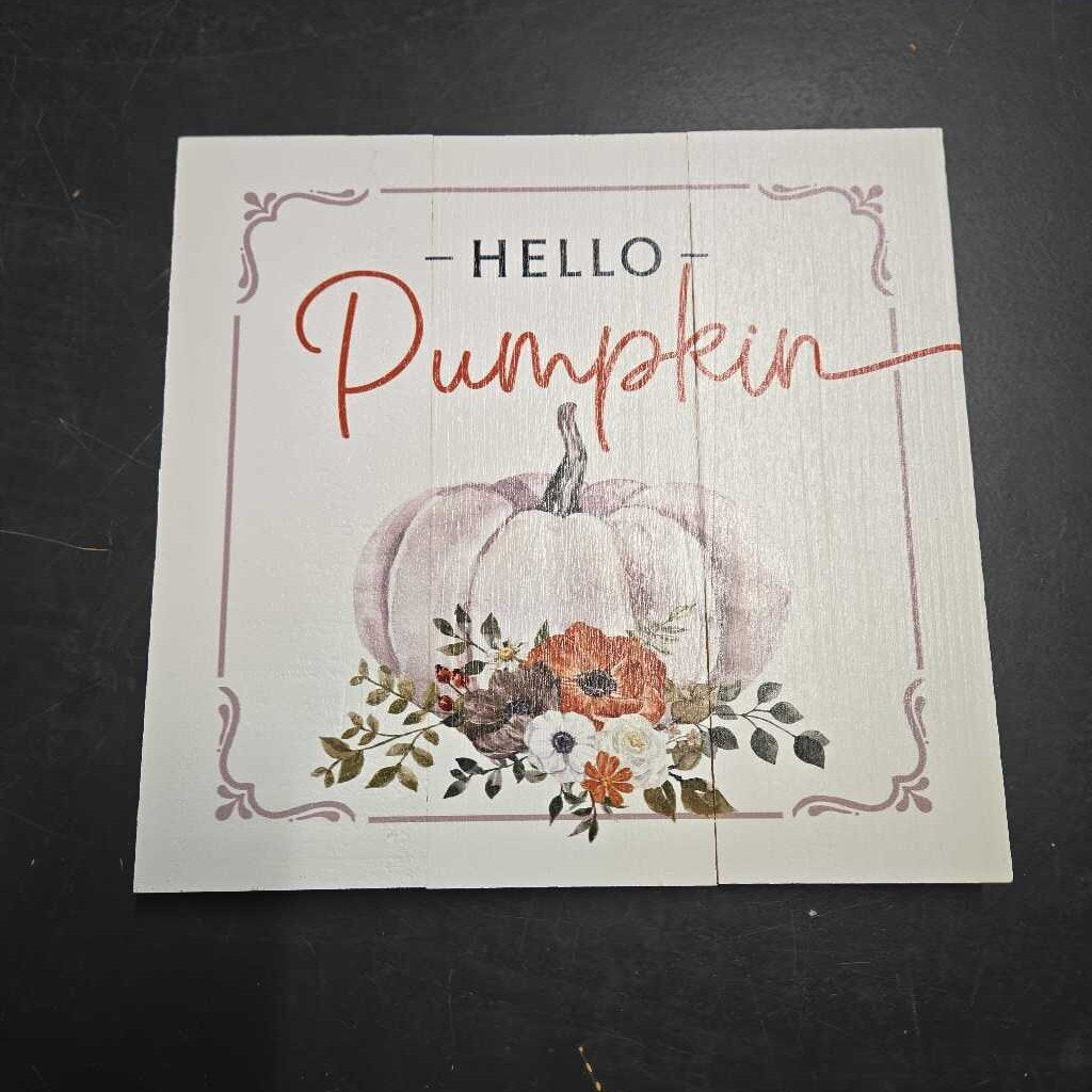 HELLO PUMPKIN SIGN