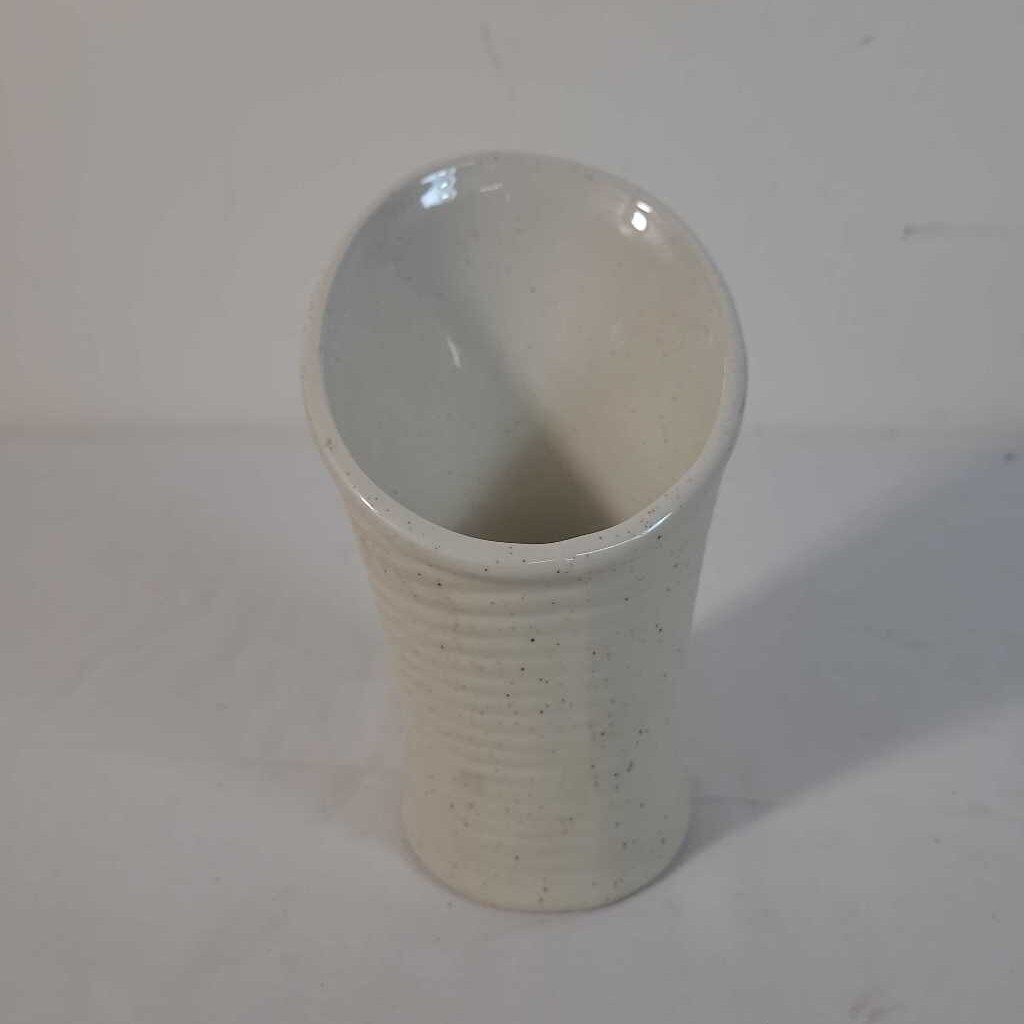 CREAM SPECKLED CERAMIC VASE