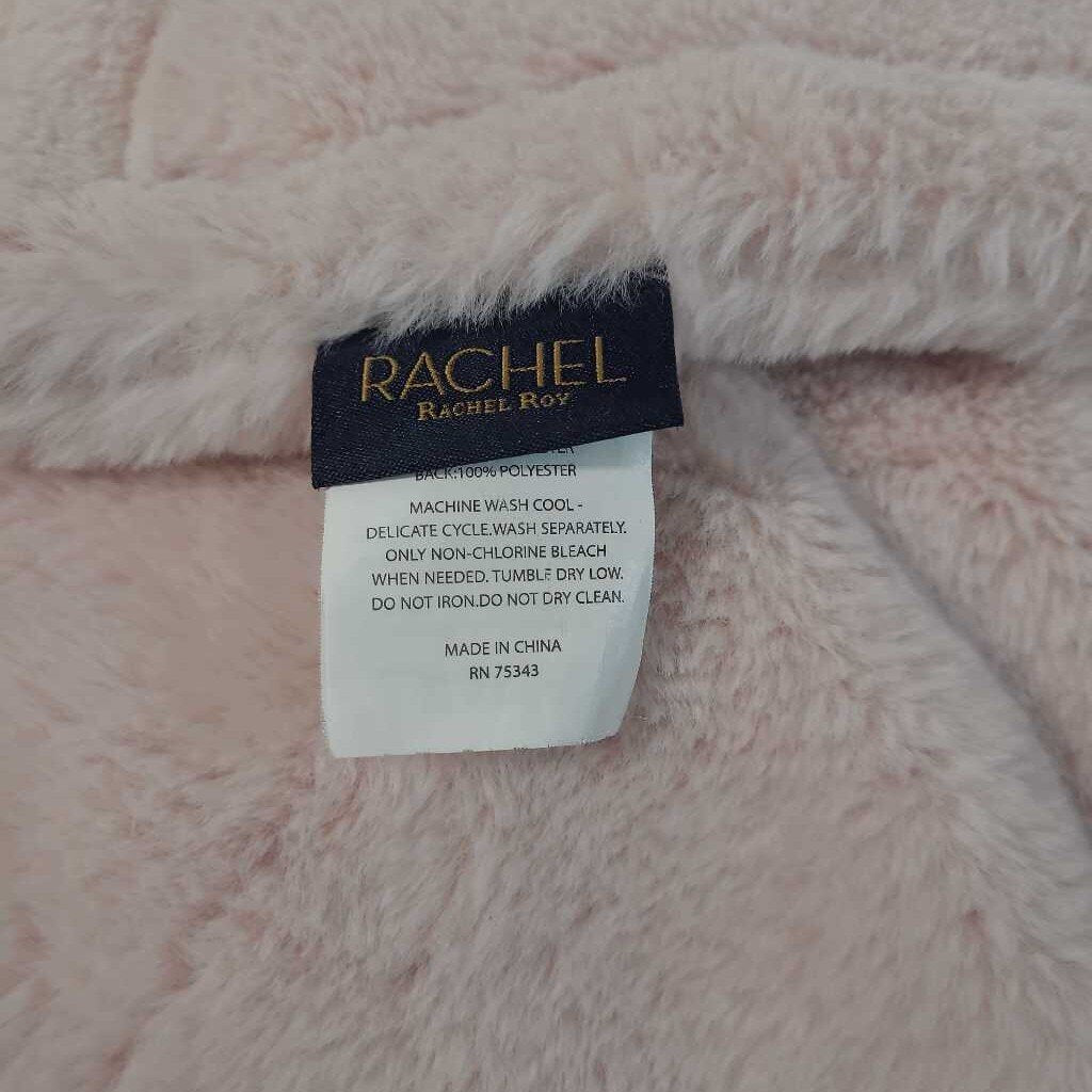 SOFT PINK PLUSH OVER SIZED THROW