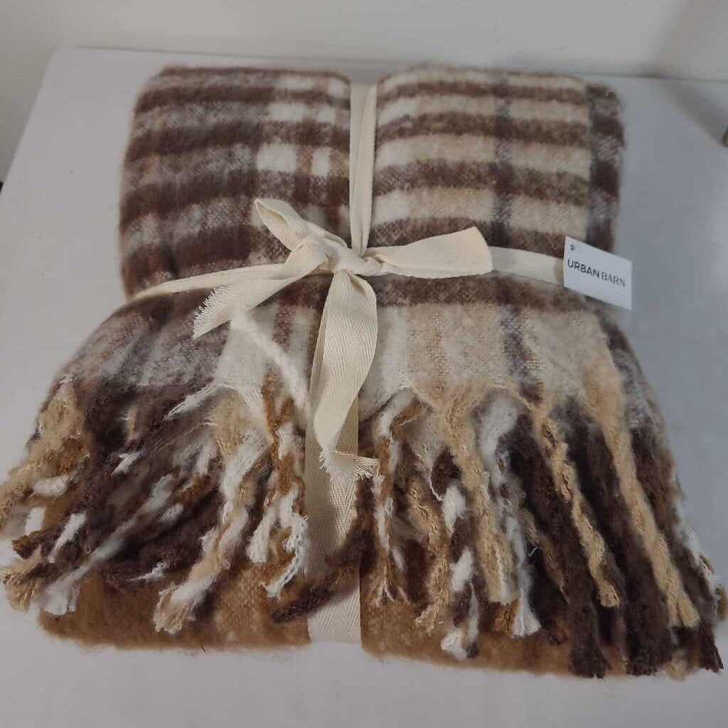 URBAN BARN THROW
