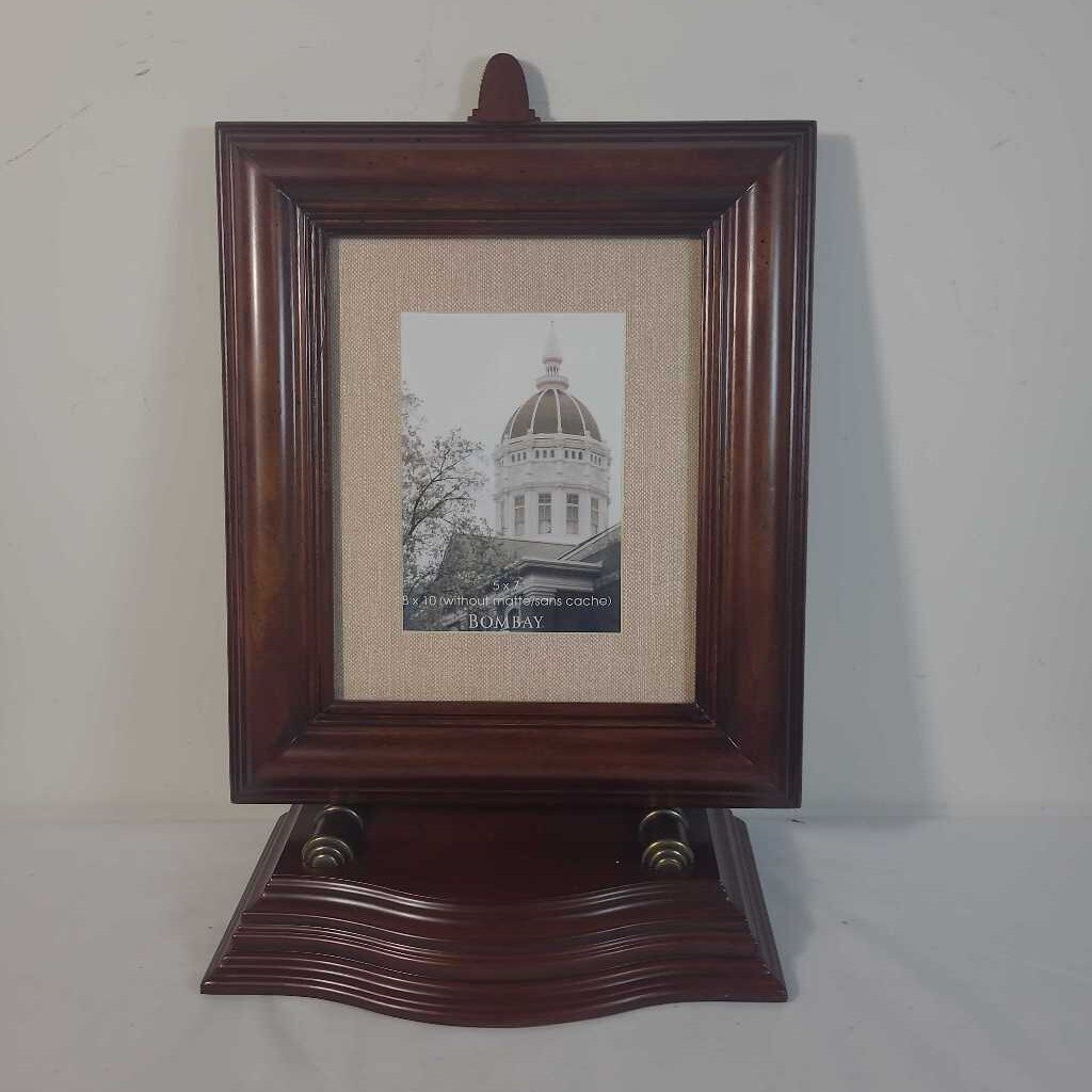 BOMBAY 5x7 FRAME W/ EASEL