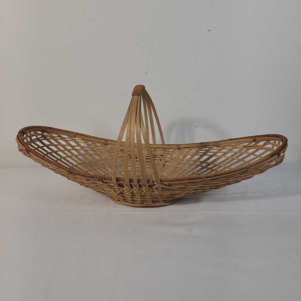BASKET W/ HANDLE