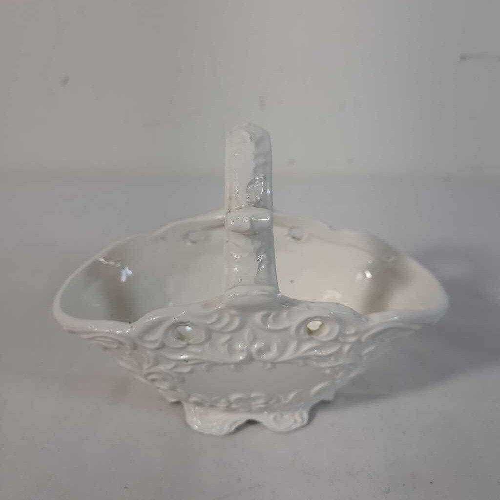 VTG NAPCO WARE PORCELAIN FLOWERED BASKET