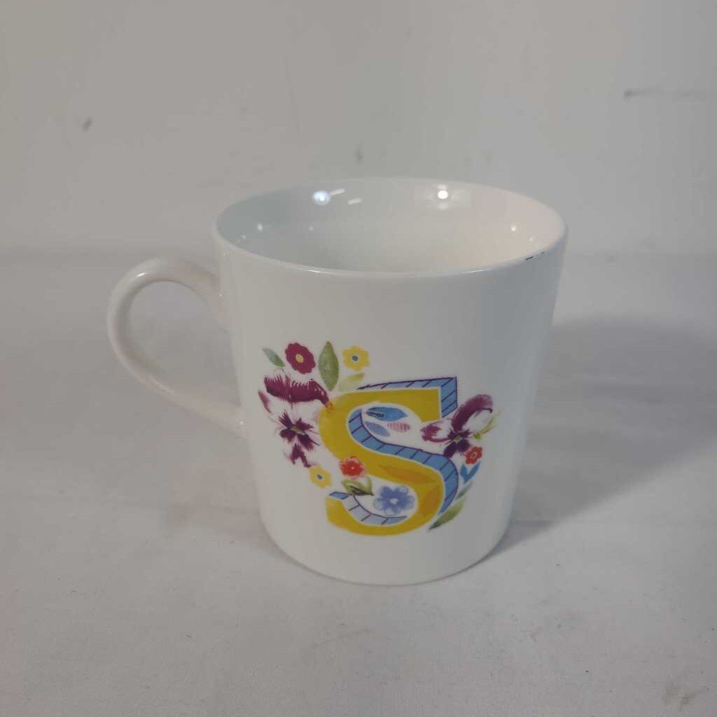 "S" FLORAL MUG