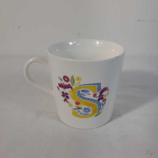 "S" FLORAL MUG