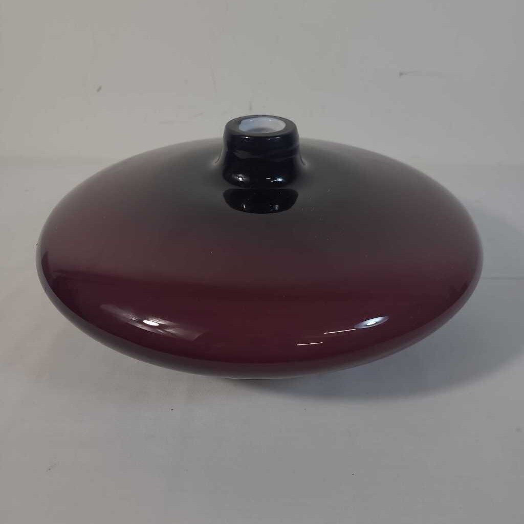 ROUND PURPLE GLASS VASE