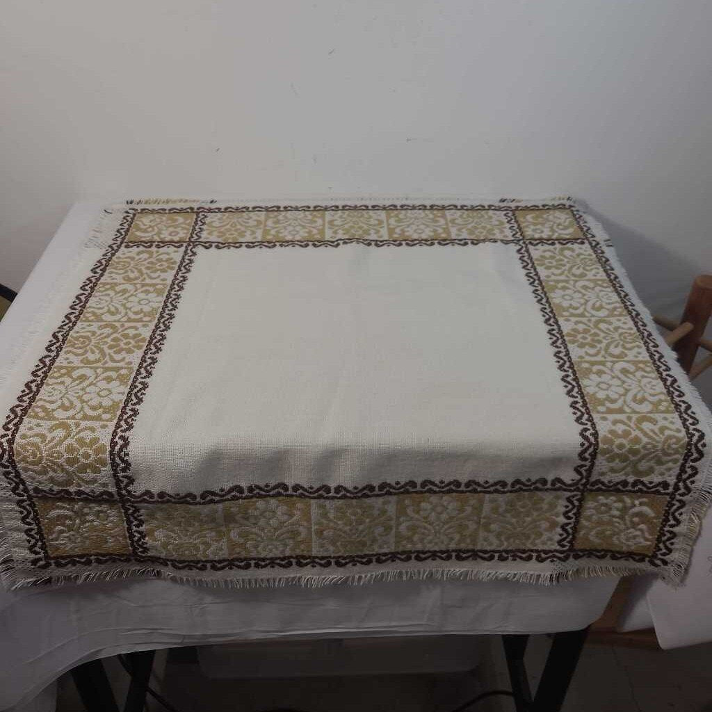 VTG WOVEN TABLE CLOTH