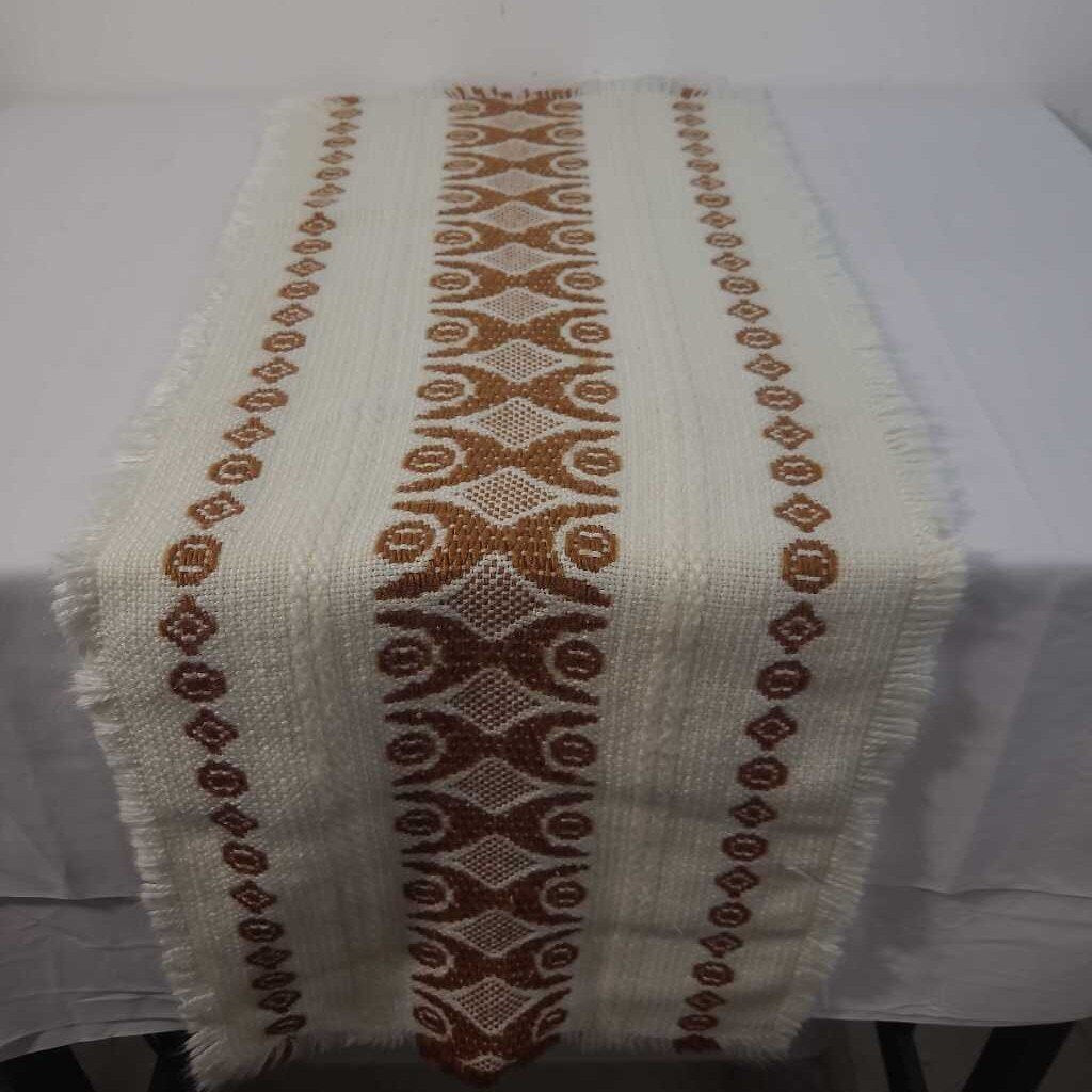 VTG WOVEN TABLE RUNNER CREAM & BROWN