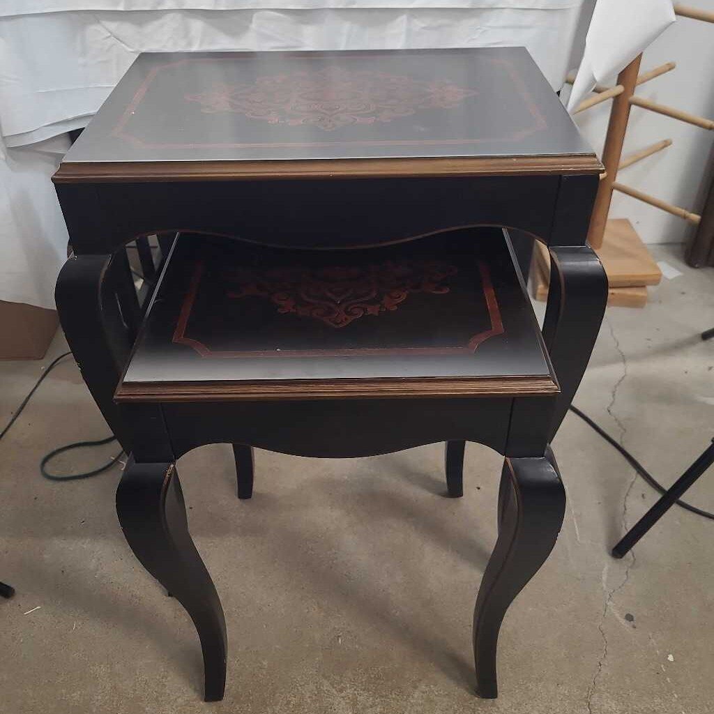 PR BOMBAY NESTING TABLES