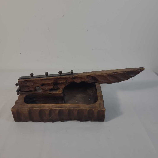 WOODEN NUT CRACKER