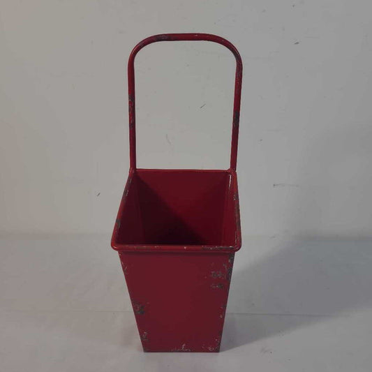 RED TIN WALL MOUNTED PLANTER