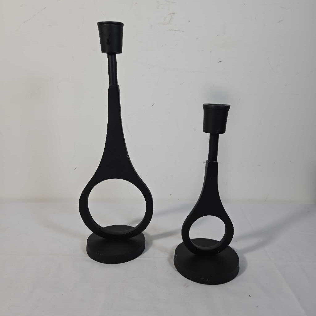 PR BLACK CANDLESTICKS