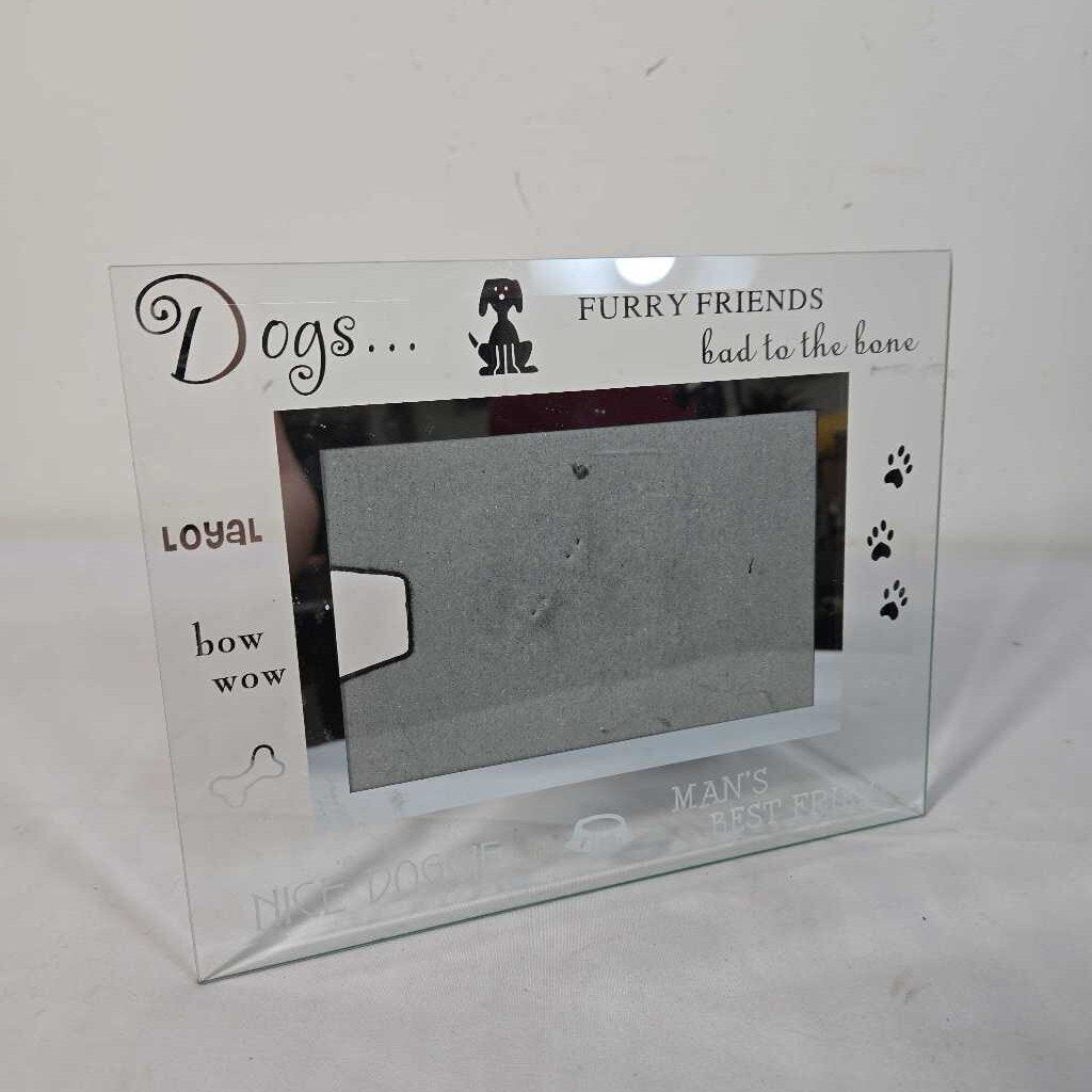 DOG PICTURE FRAME