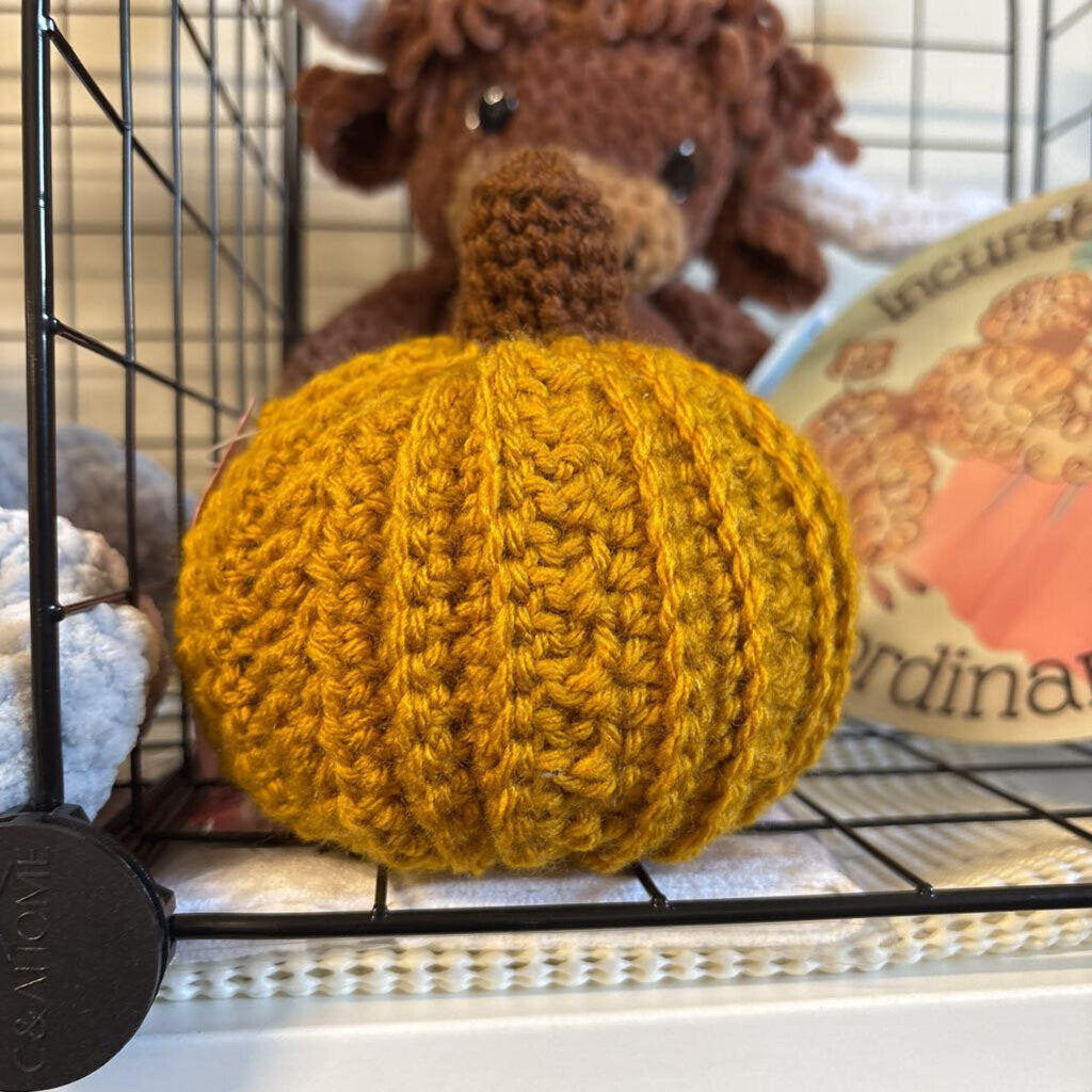Crochet Pumpkin Decor Medium