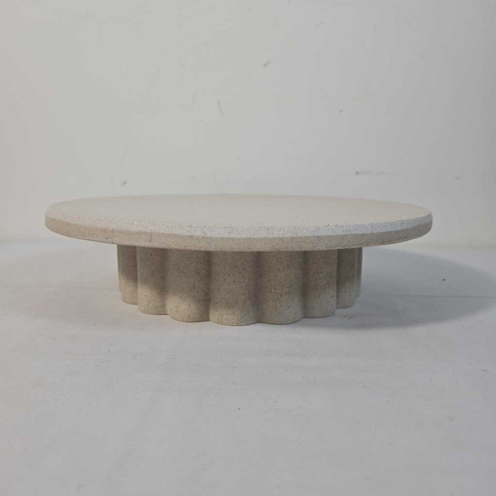 BEIGE PEDESTAL