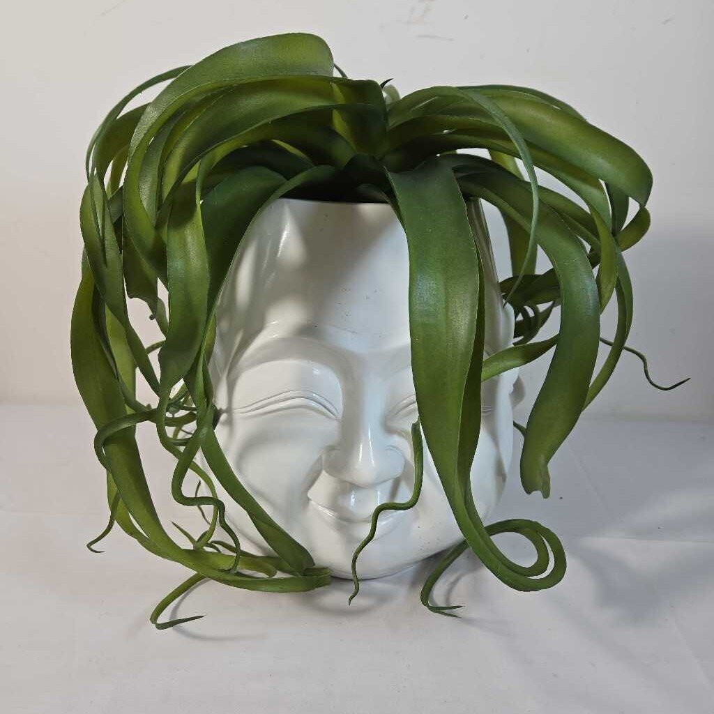 MULTIPLE FACE PLANTER W/FAUX GREENERY