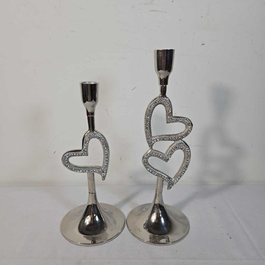 PR SILVER HEART CANDLESTICKS