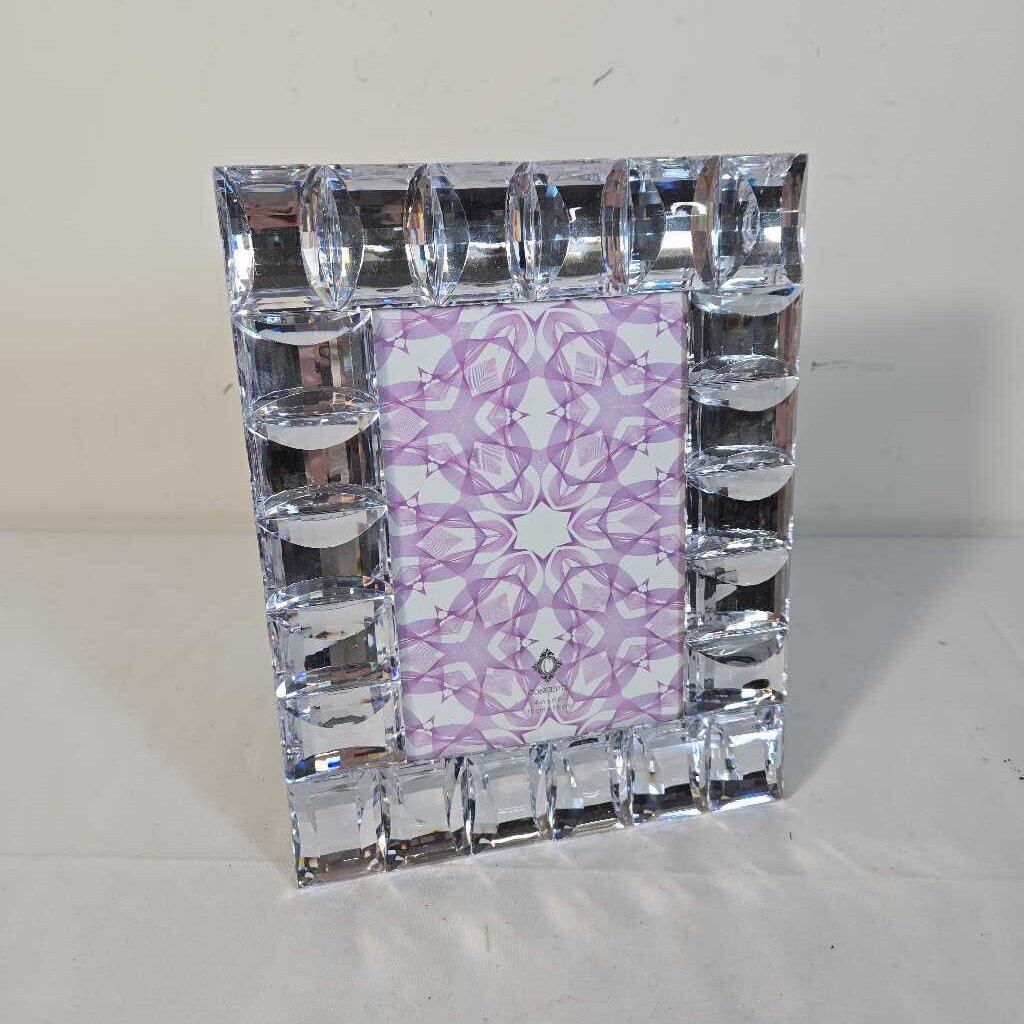 JEWEL PICTURE FRAME