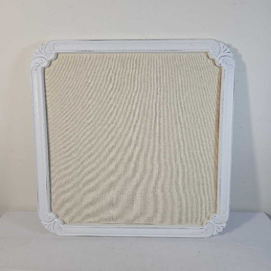 WHITE DISTRESSED PIN BOARD