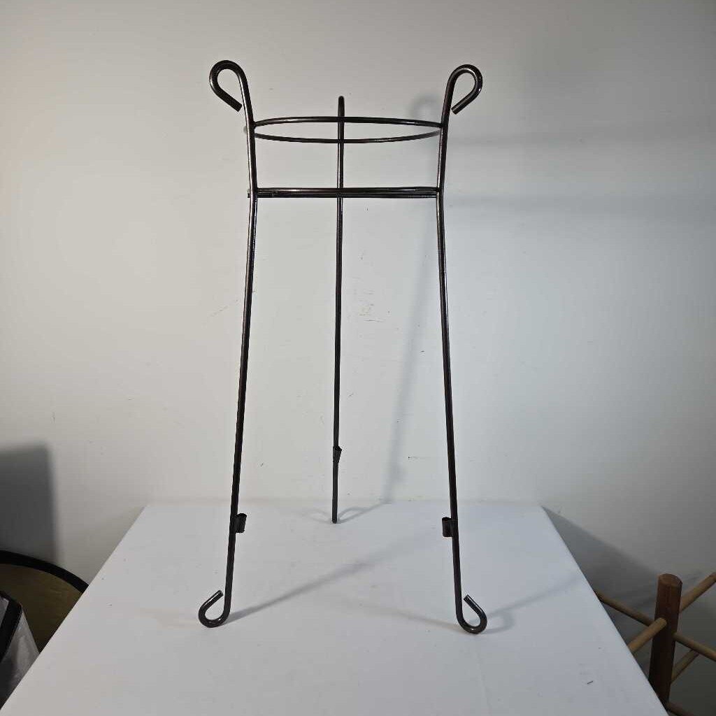 PLANT STAND