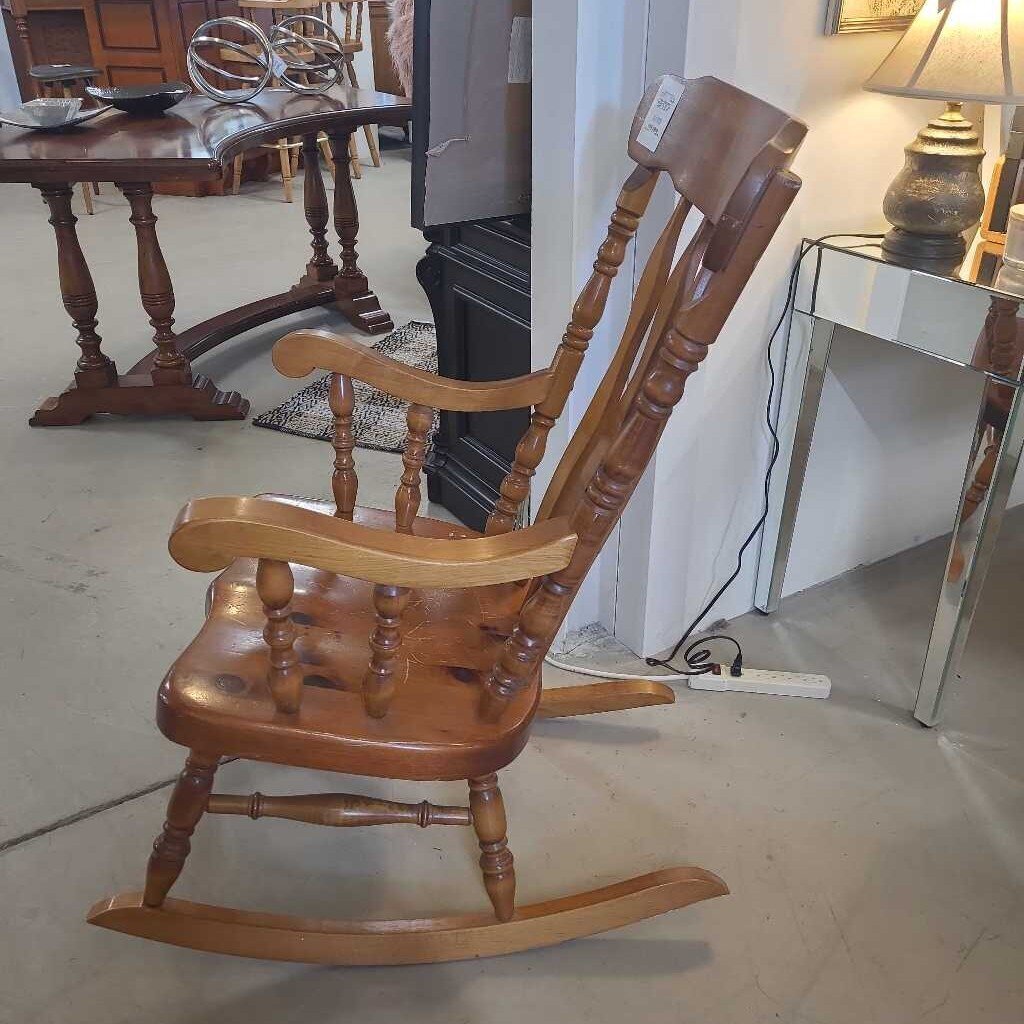 PINE ROCKING CHAIR