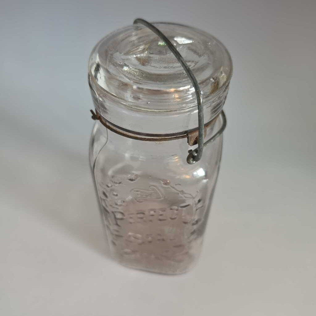 Antique Sun Coloured Light Amethyst PERFECT SEAL Jar