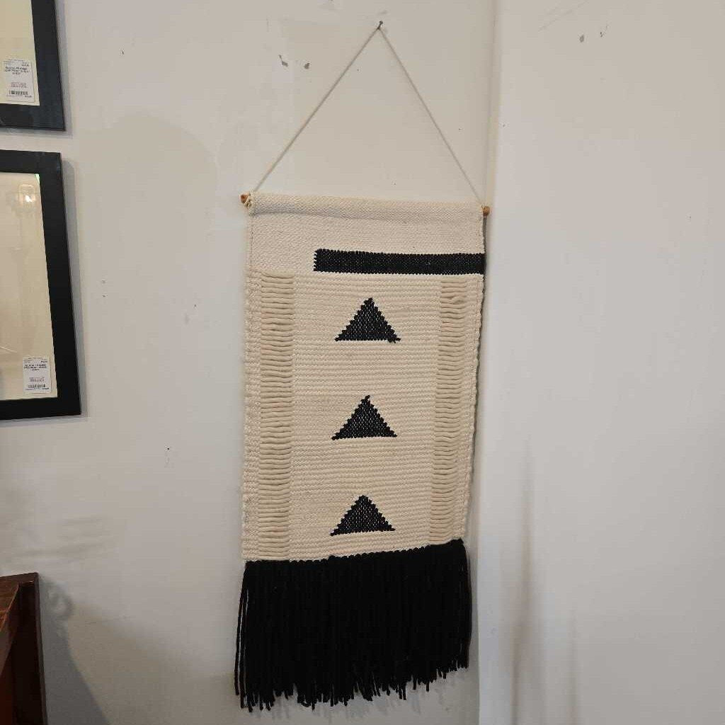 WOVEN WALL HANGING