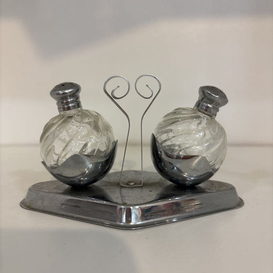 VINTAGE SALT/PEPPER/NAPKIN HOLDER
