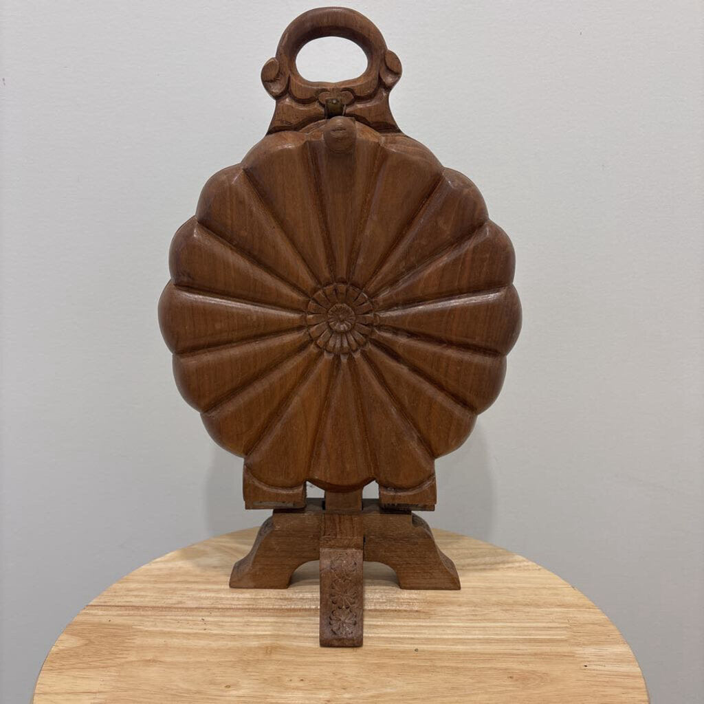 CARVED WOOD FOLDING SERVER