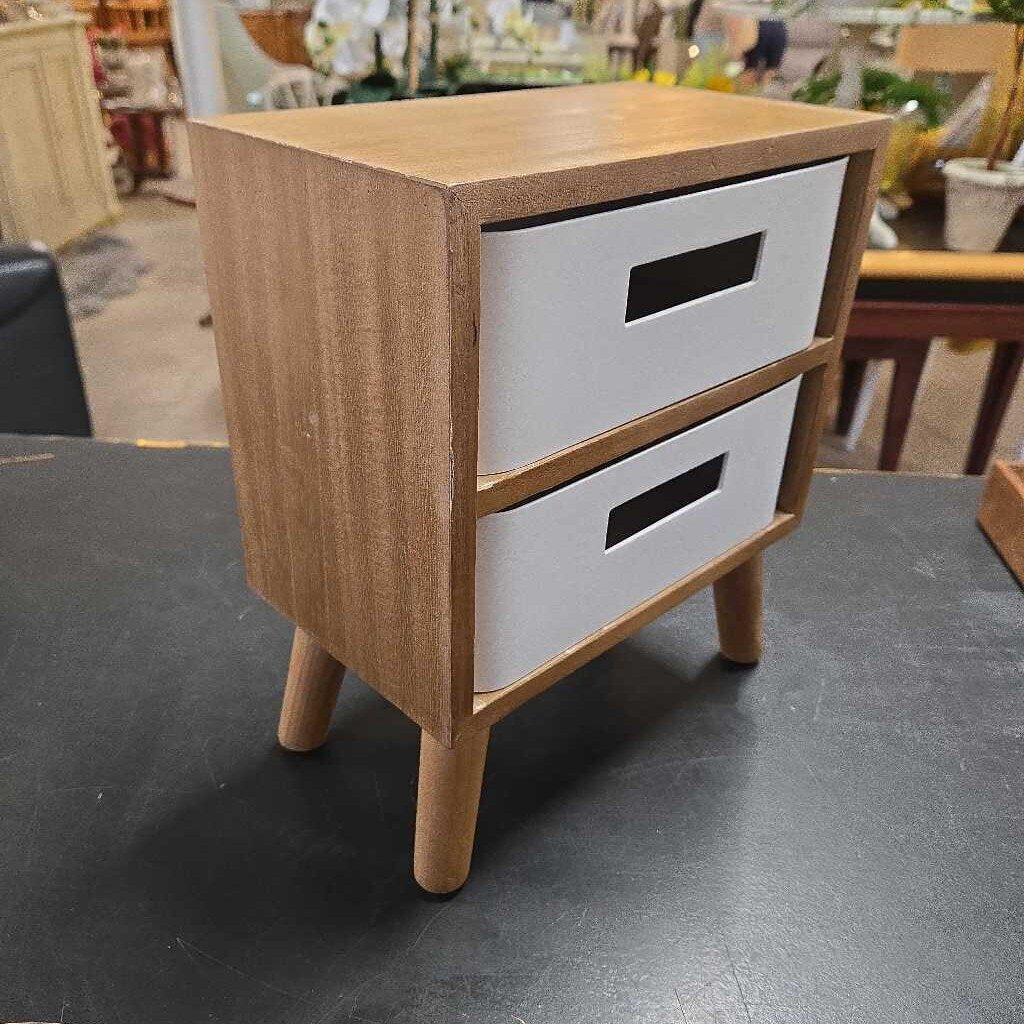 DECOR STORAGE