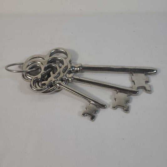 s/3 SILVER KEYS