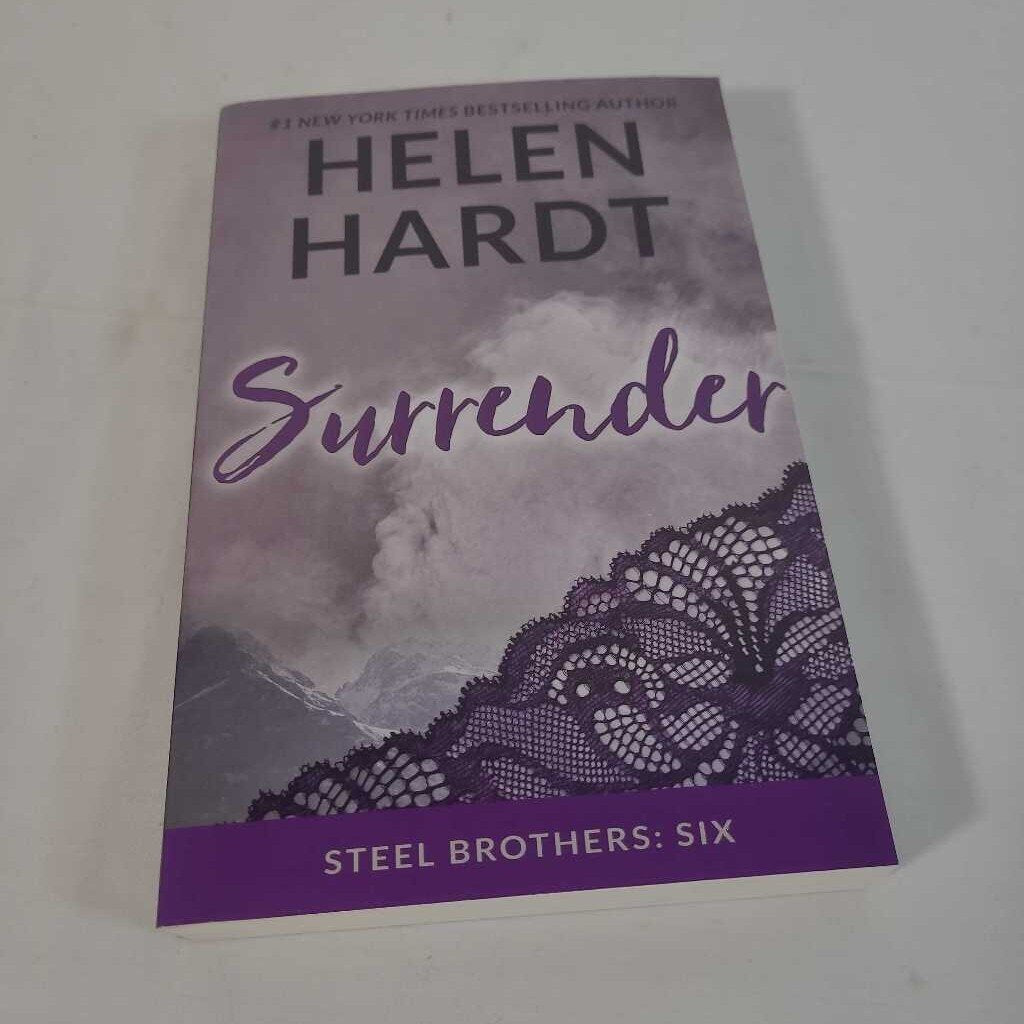 SURRENDER - HELEN HARDT